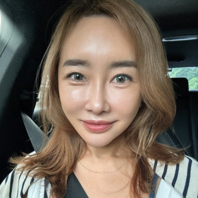Facelift in Your 40s: Is It Really Too Early? | When Mini Facelifts and Thread Lifts Fall Short, by VIBE Plastic Surgery